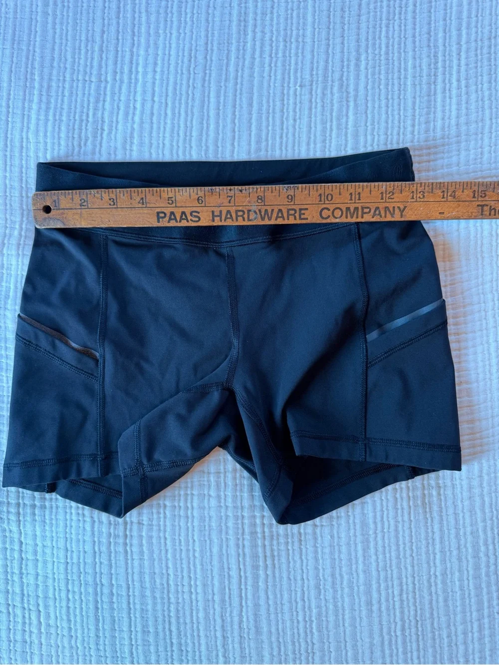 lululemon athletica Black Women's Athletic Bike Shorts with Side Pockets